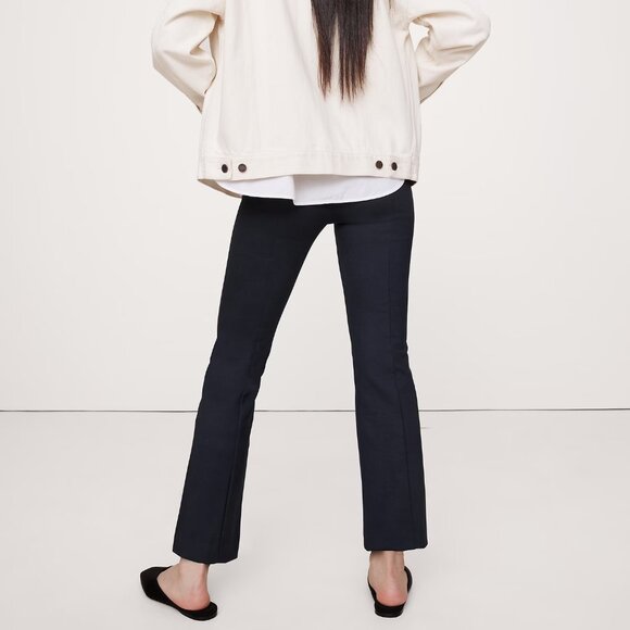 NWT Banana Republic MP Navy High Rise Crop Flare Everywhere Ponte Pull On Pants - Picture 2 of 7